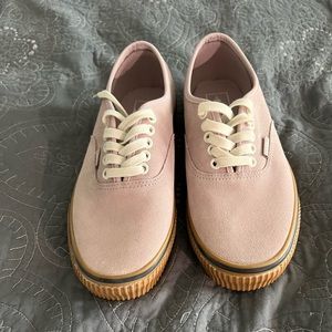 Authentic style lace up vans